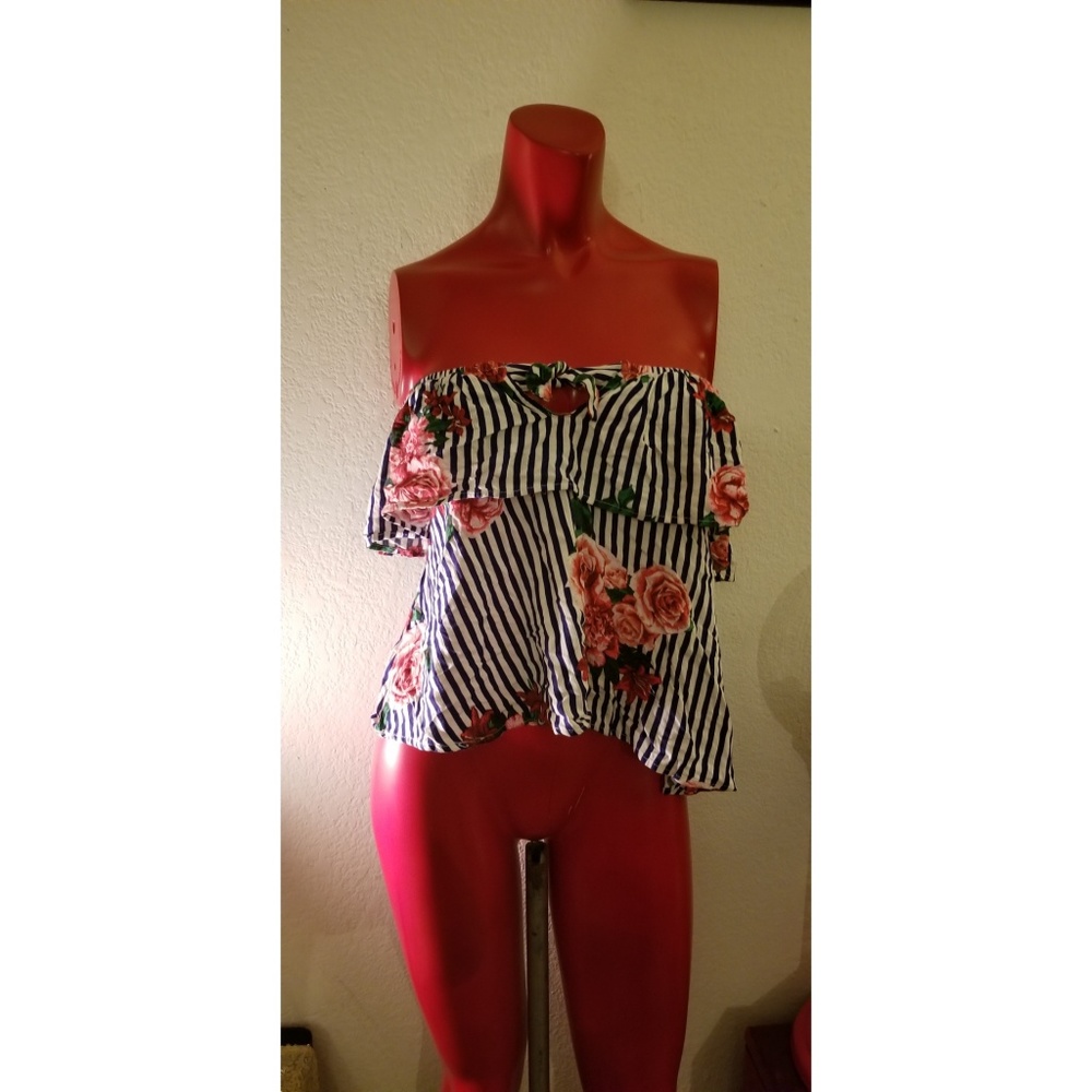 Loose crop top